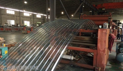 PC/ABS Plastic Wave Tile Extruision Line